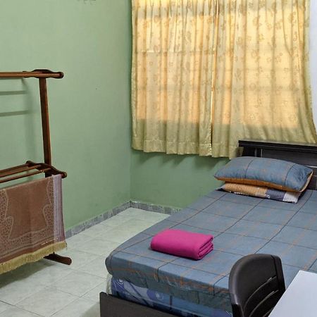 Homestay Budget Lenggong Kampong Ulu Jepai Экстерьер фото