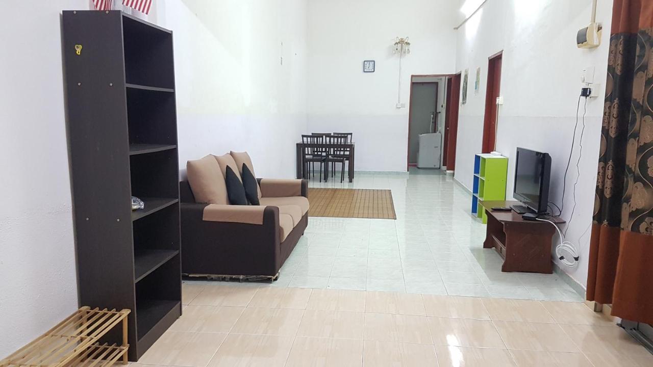Homestay Budget Lenggong Kampong Ulu Jepai Экстерьер фото